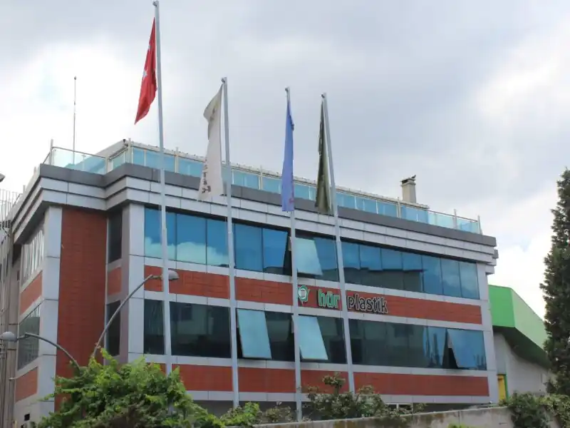 Hür Plastik üretim alanı